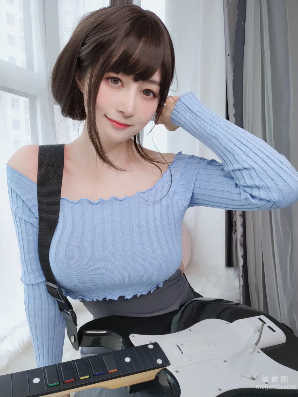 [Web Idols COSER Photos] Baiyin - Guitar Sister photo 27