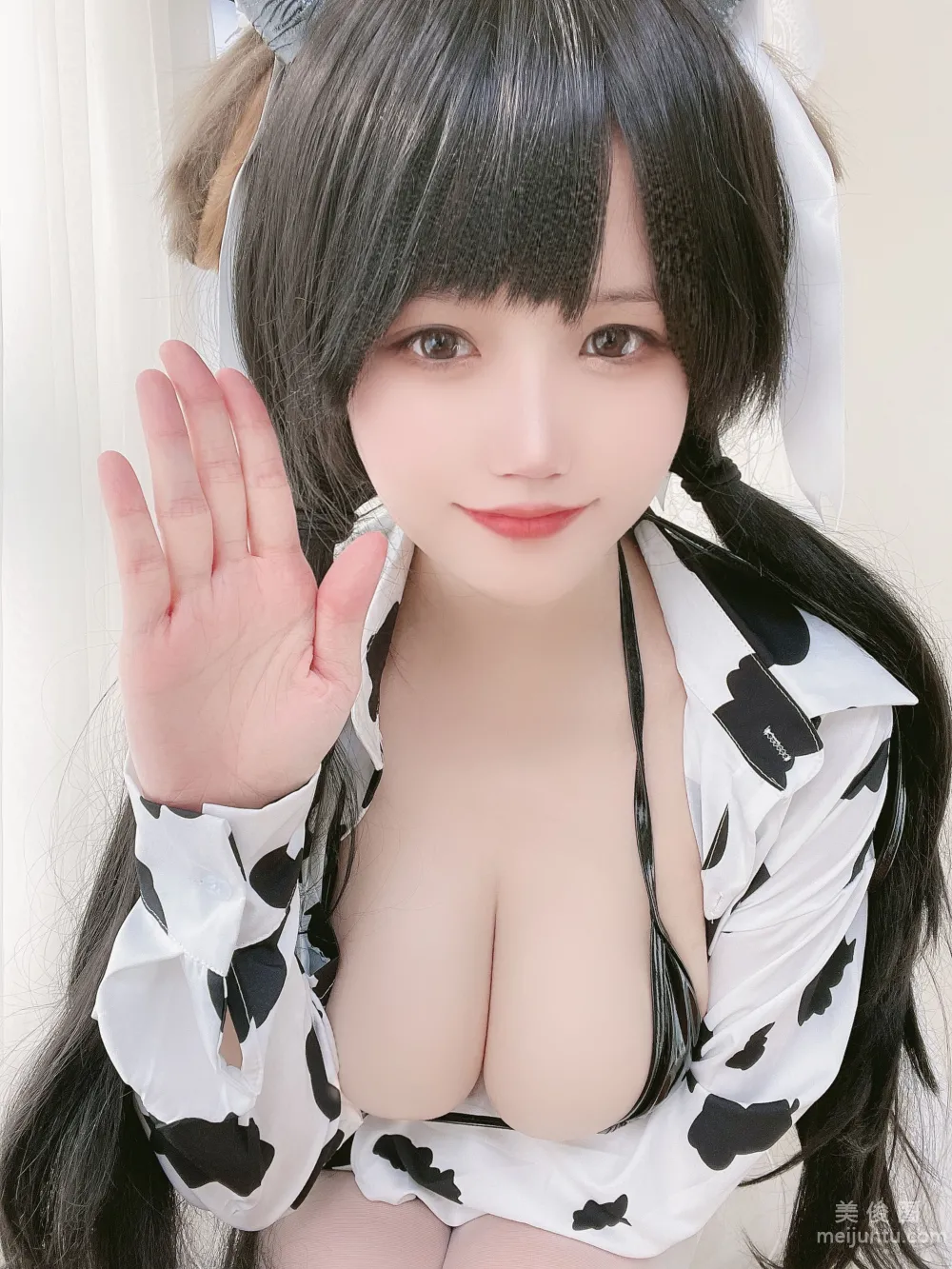 [Web Idol COSER Photos] Xiaocang Qiandai w - Cow Shirt photo 15