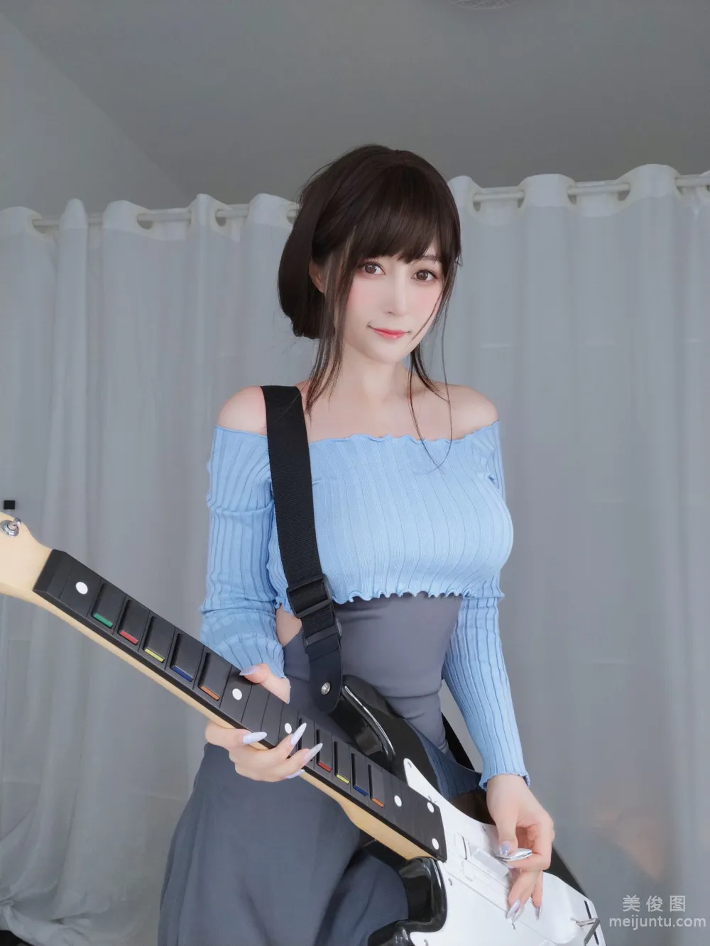 [Web Idols COSER Photos] Baiyin - Guitar Sister photo 45