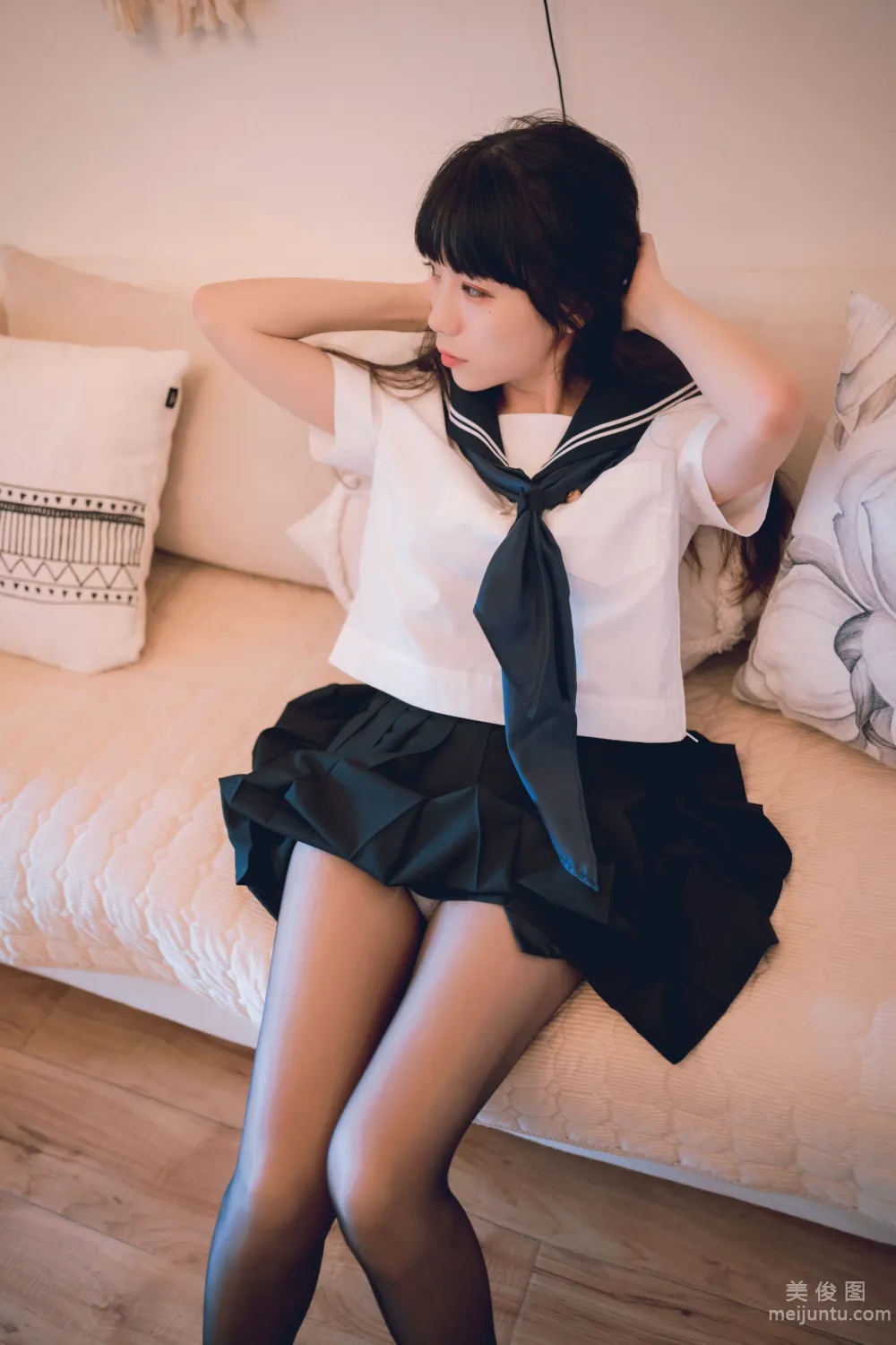 usejan: Web Idols photo 31