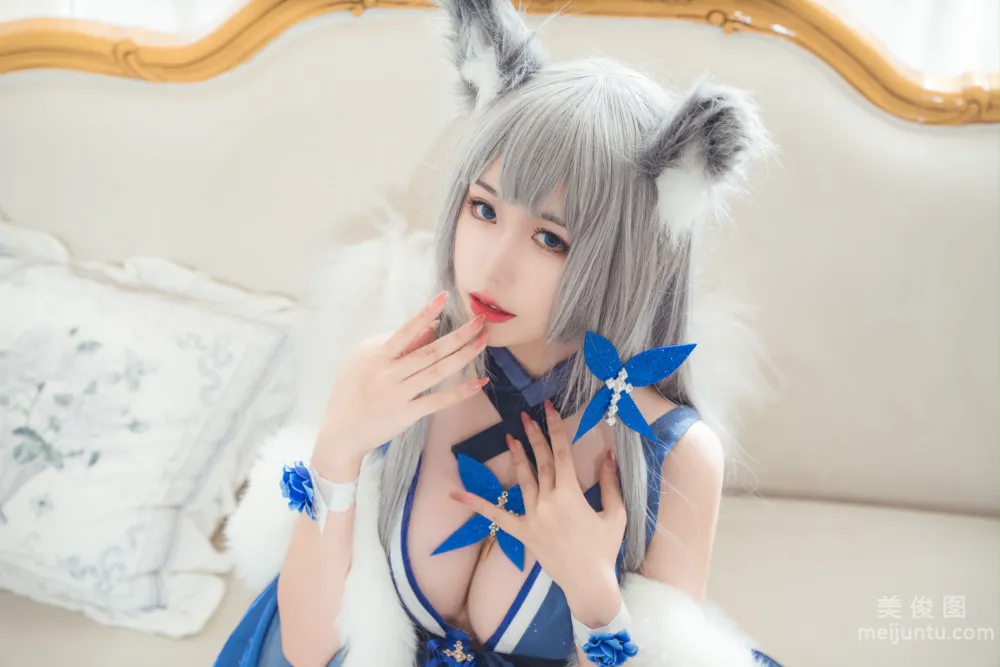 Yibei Yibei: Web Idols photo 5