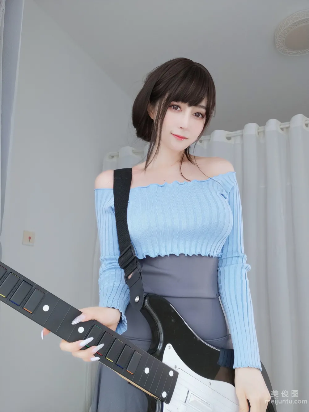 [Web Idols COSER Photos] Baiyin - Guitar Sister photo 24