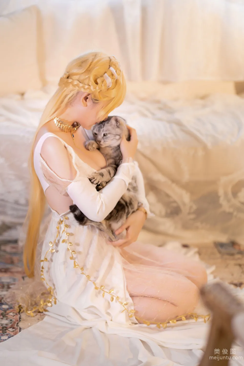 Qian Yu: Web Idols photo 11