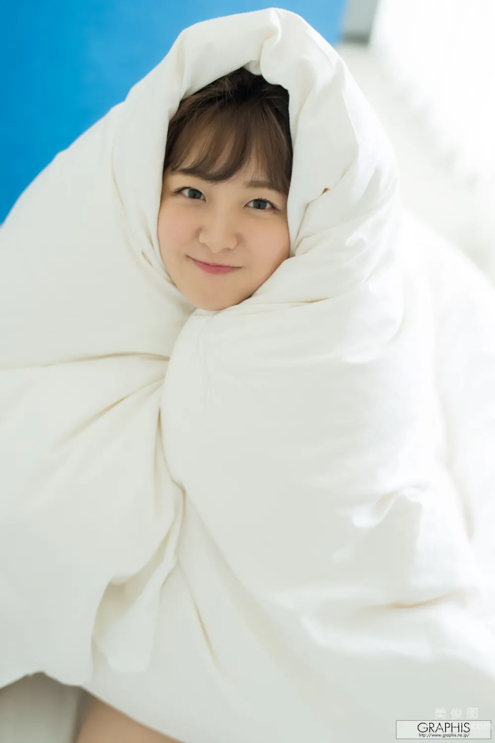 Hikari Aozora: Graphis photo 2