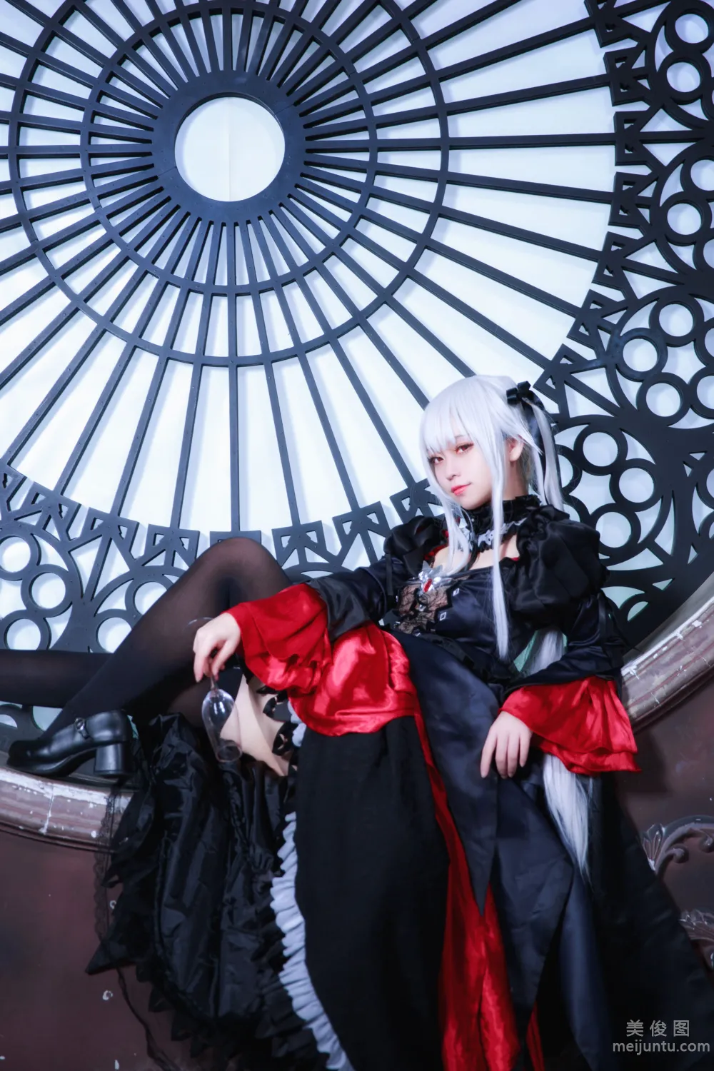 [Web Idols COSER Photo] G44 Buhui Shoushang - Mist Branch Long Skirt Set photo 2