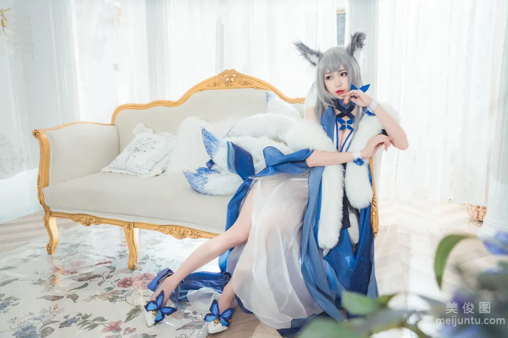 Yibei Yibei: Web Idols photo 2