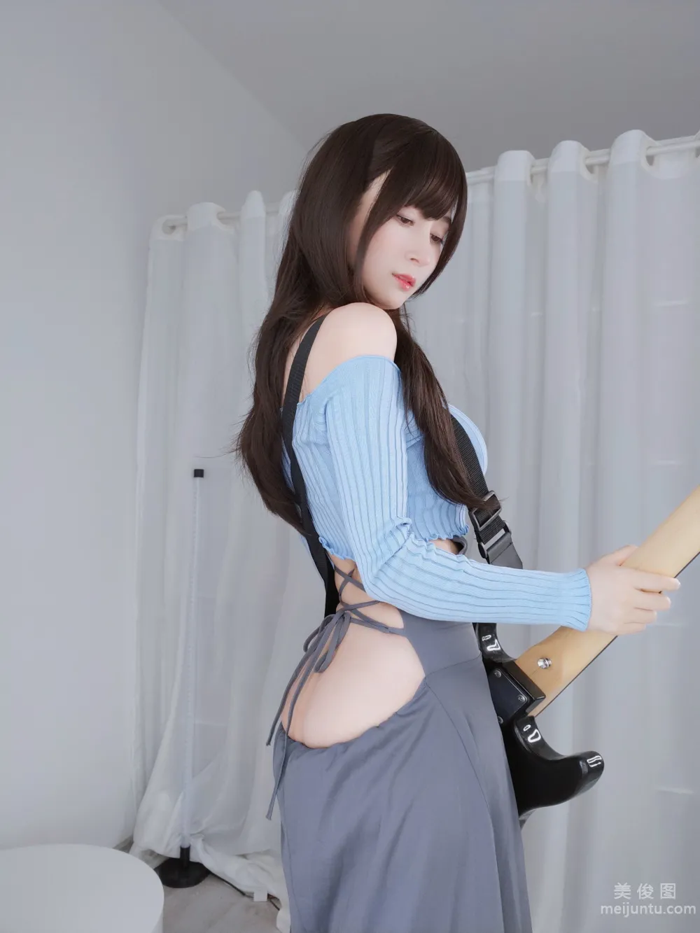[Web Idols COSER Photos] Baiyin - Guitar Sister photo 3
