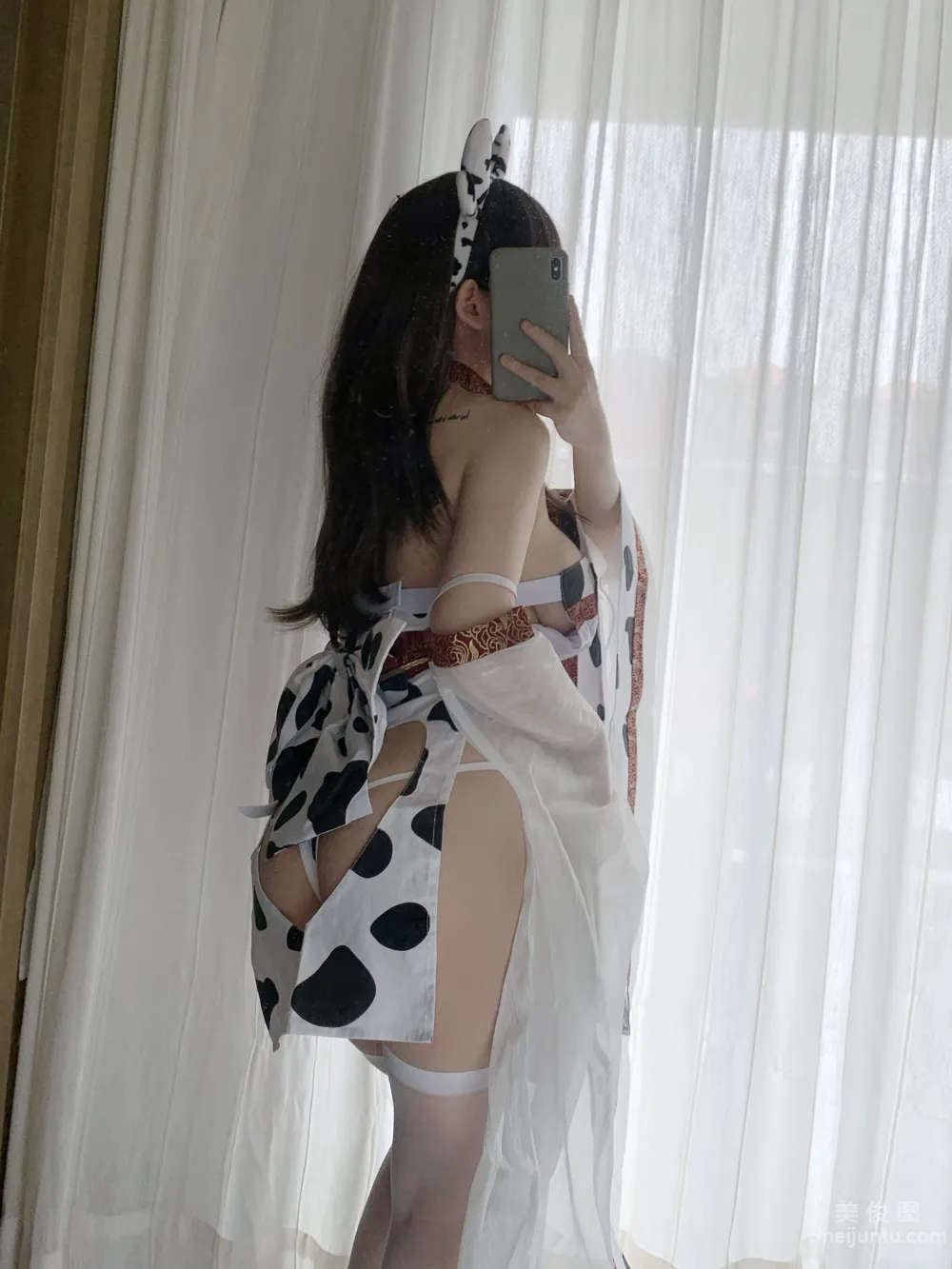 Shiyi Jiangya: Web Idols photo 2