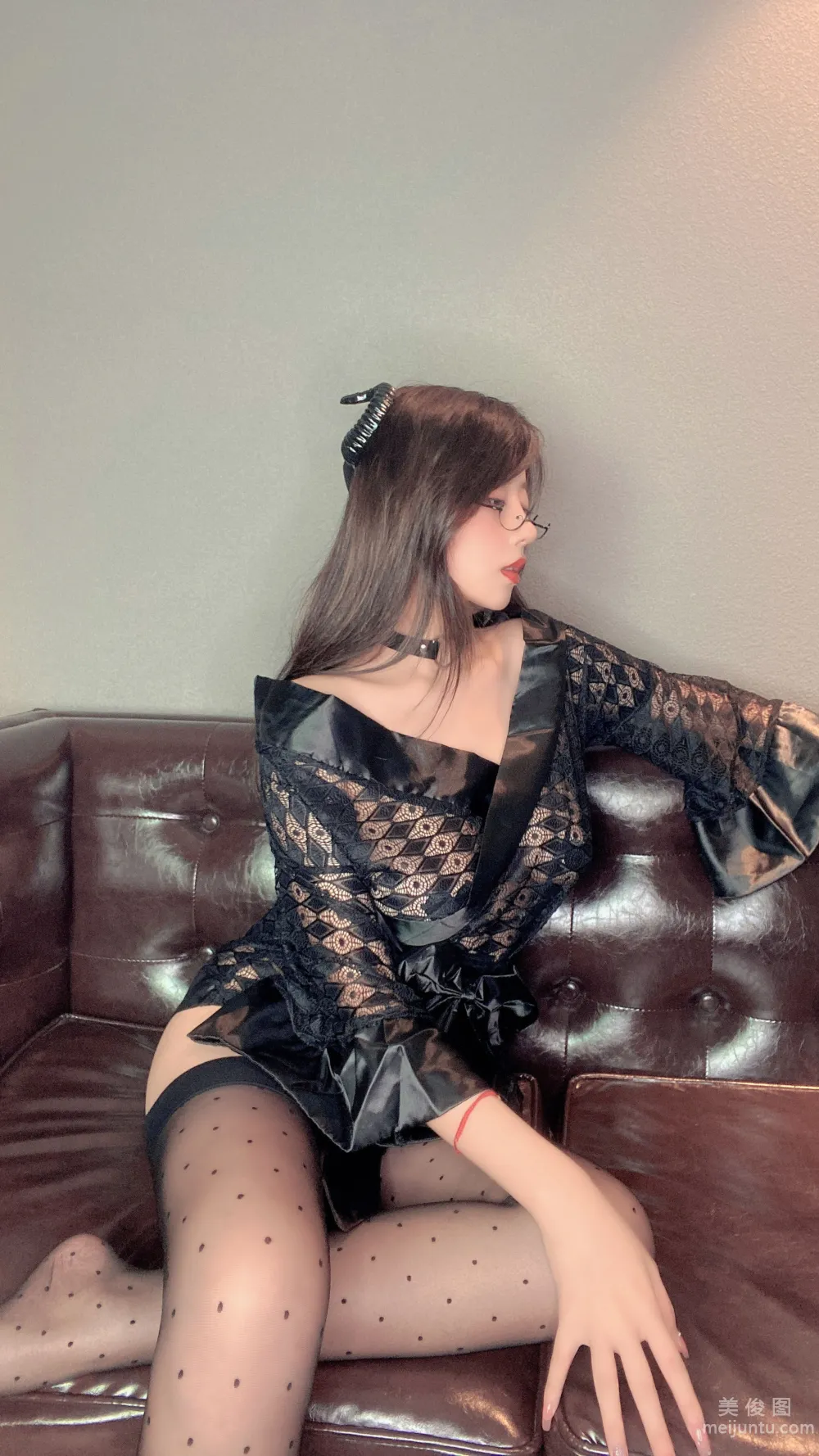 Nai Xijiang: Web Idols photo 2