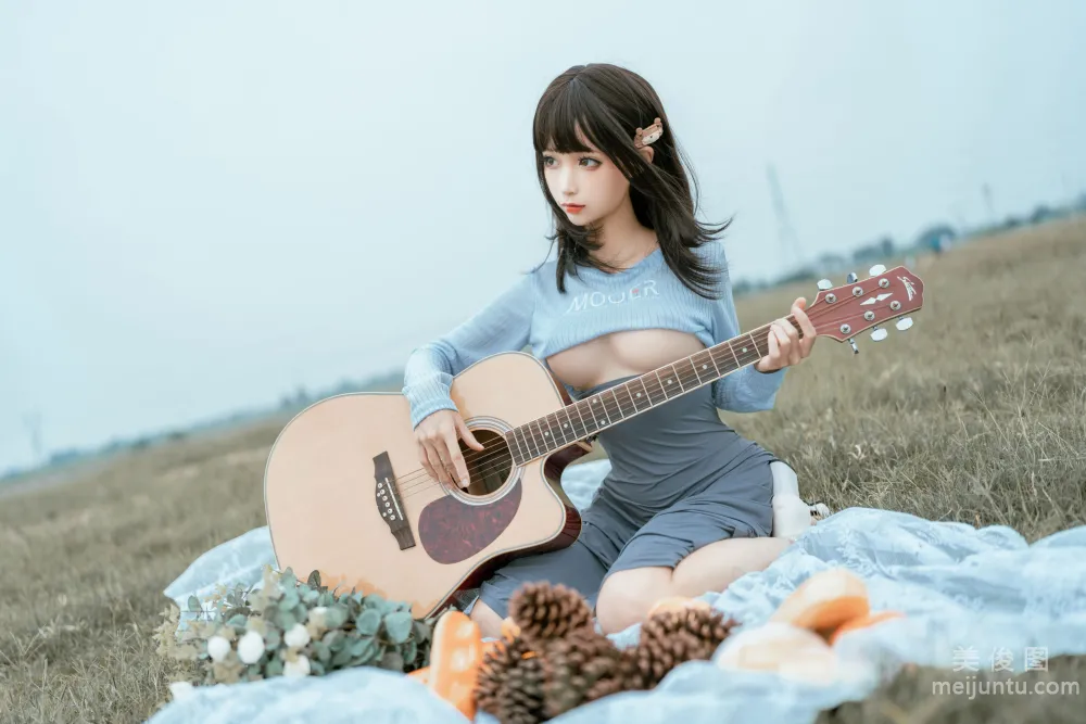 Chun Momo: Web Idols photo 3