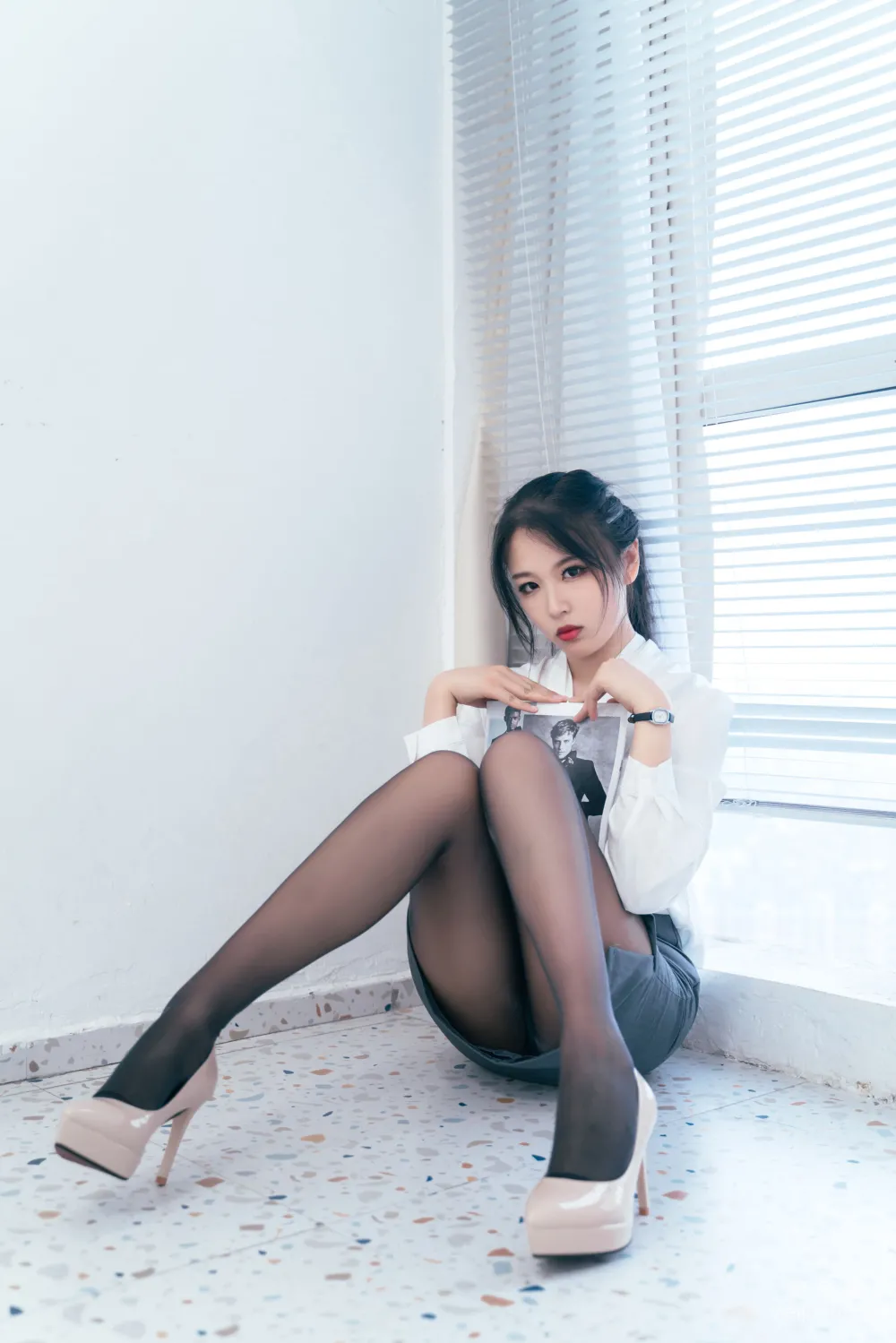 [Web Idol COSER Photos] Xuanxiao Xuejie - OL Private Stockings Seduction photo 6