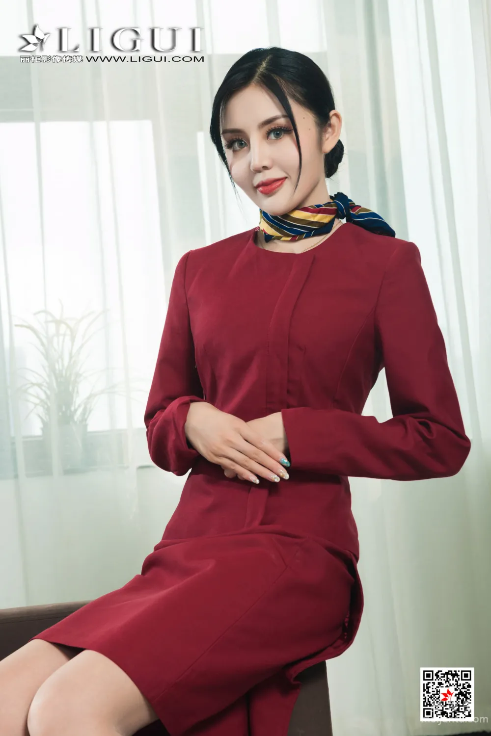 [丽柜Ligui] 2021.10.04 Model 凉儿  丝足美腿套图3