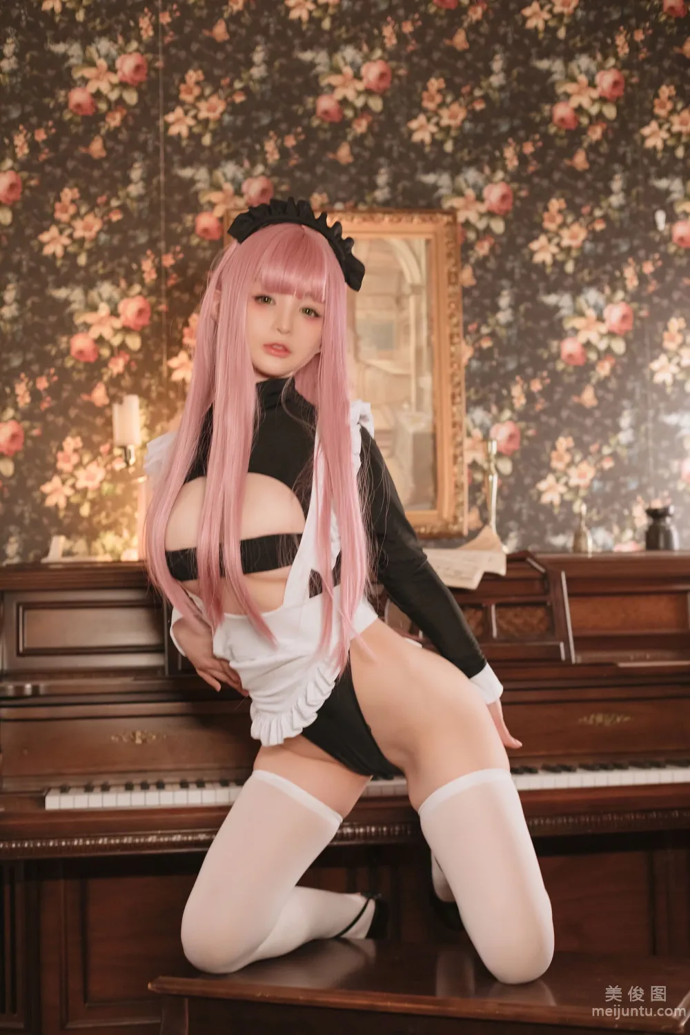 [网红COSER写真] 桜井宁宁 - 复古女仆 套图1