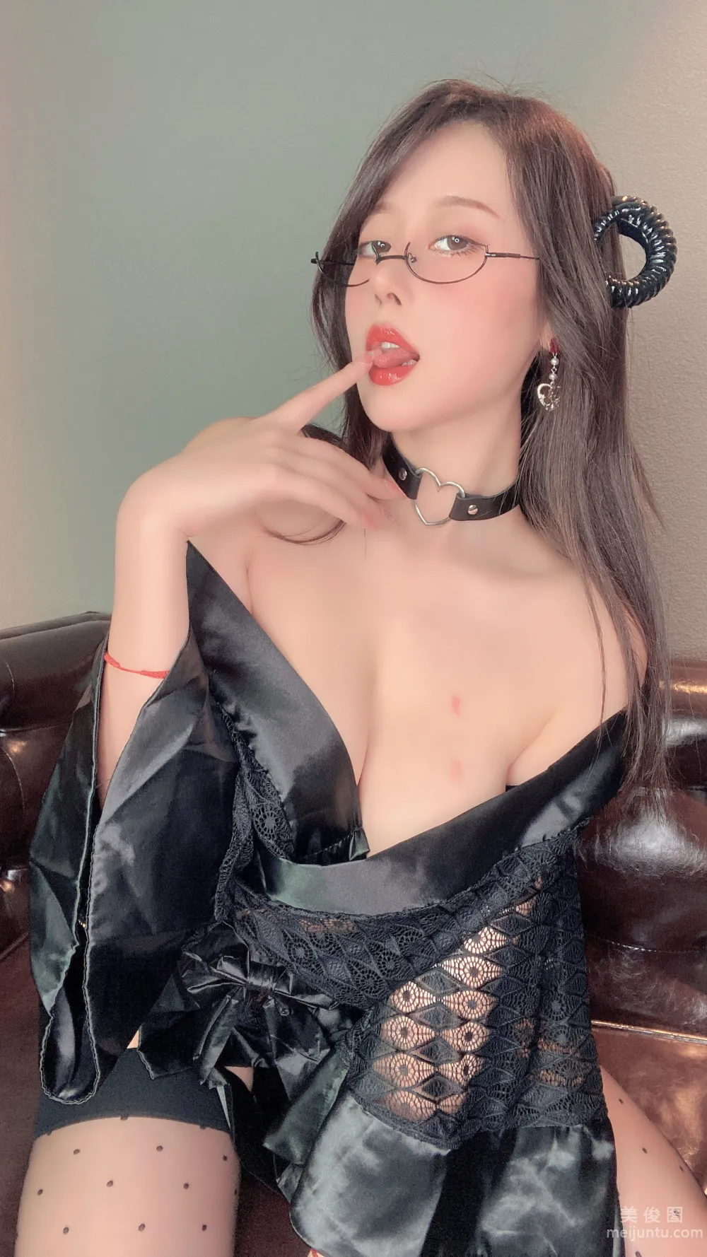 Nai Xijiang: Web Idols photo 12