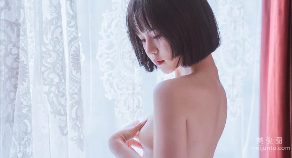 [网红COSER写真] 美少女晕崽 - 透明学生服 套图1