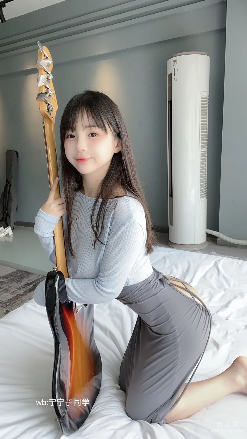 Yingjing Ningning: Web Idols photo 23