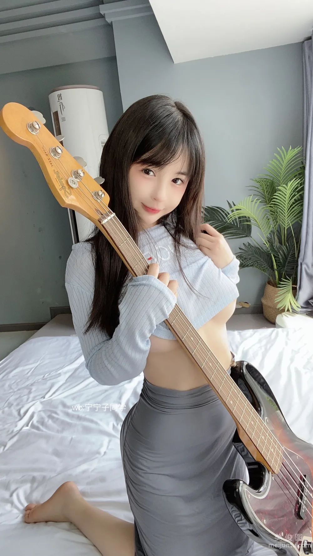 Yingjing Ningning: Web Idols photo 12