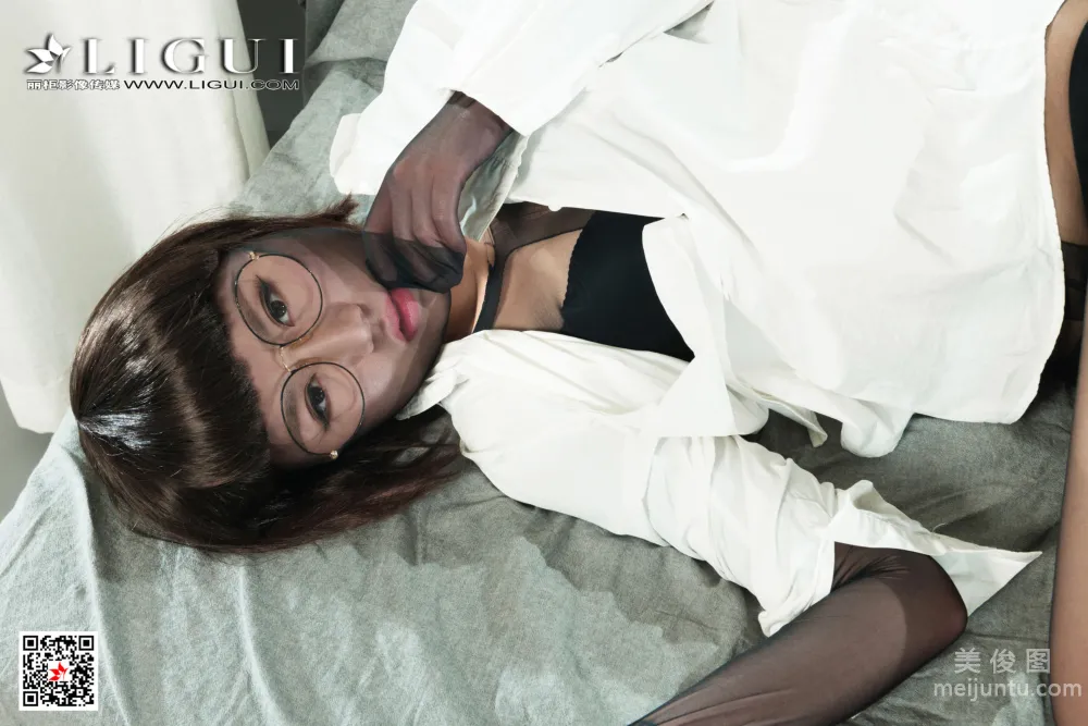 [Ligui] 2021.09.24 Model Duo Duo, Silk Feet and Beautiful Legs Set photo 39