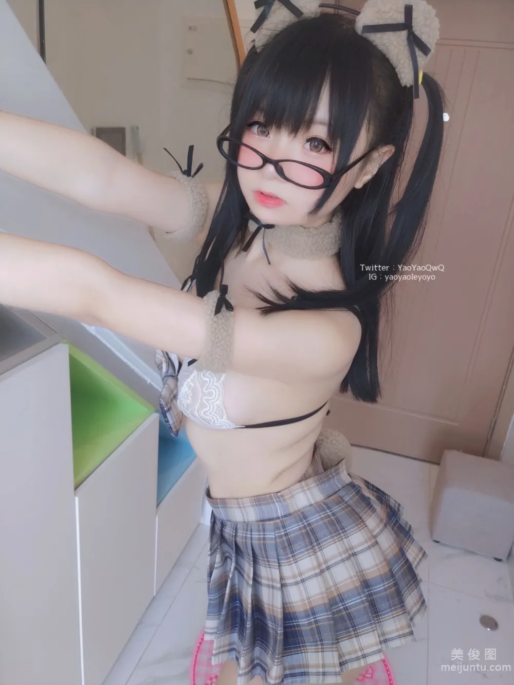 [Web Idols COSER Photos] Yao Yaole yoyo fantia Please Be Gentle photo 23