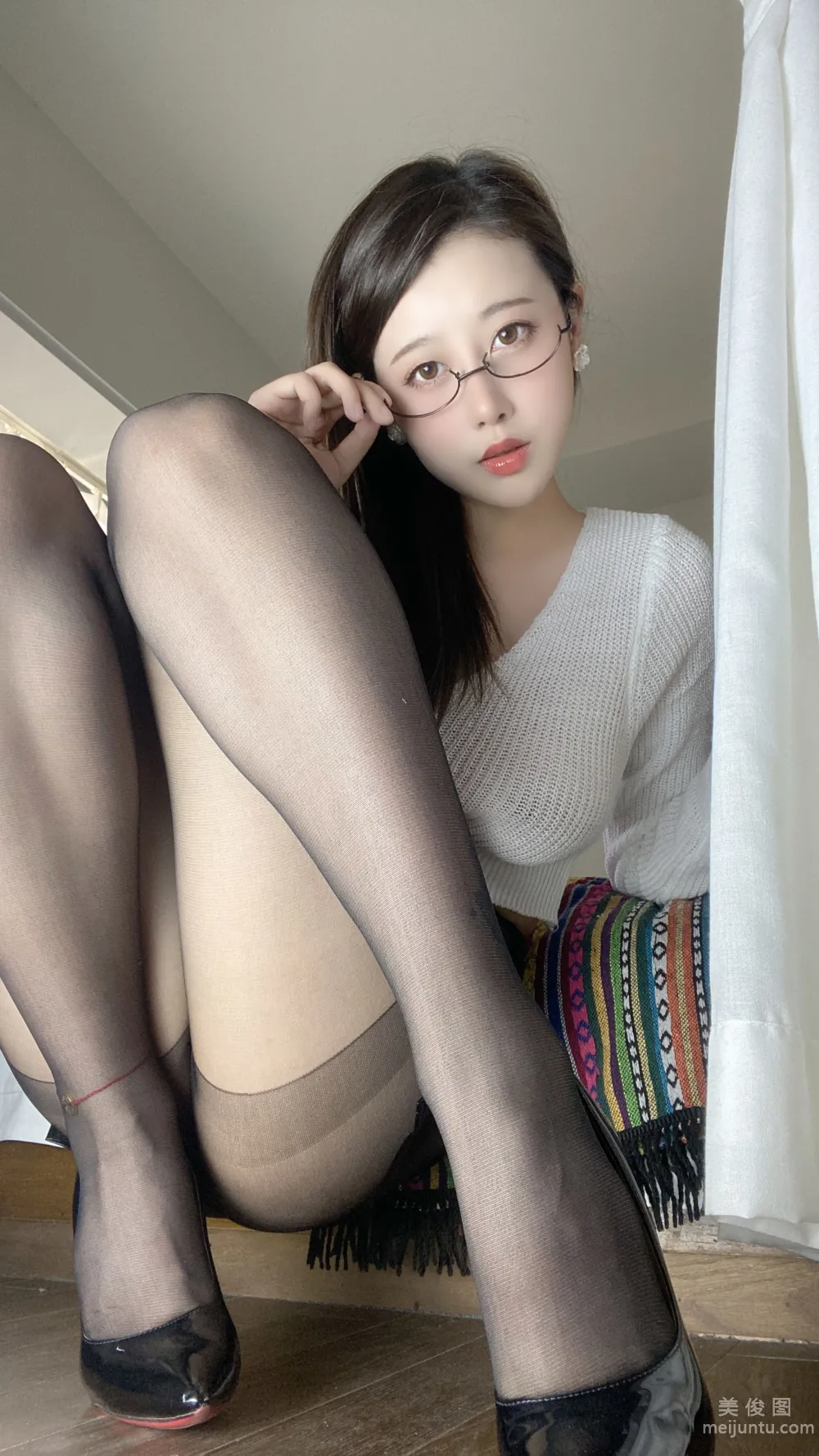 Nai Xijiang: Web Idols photo 1