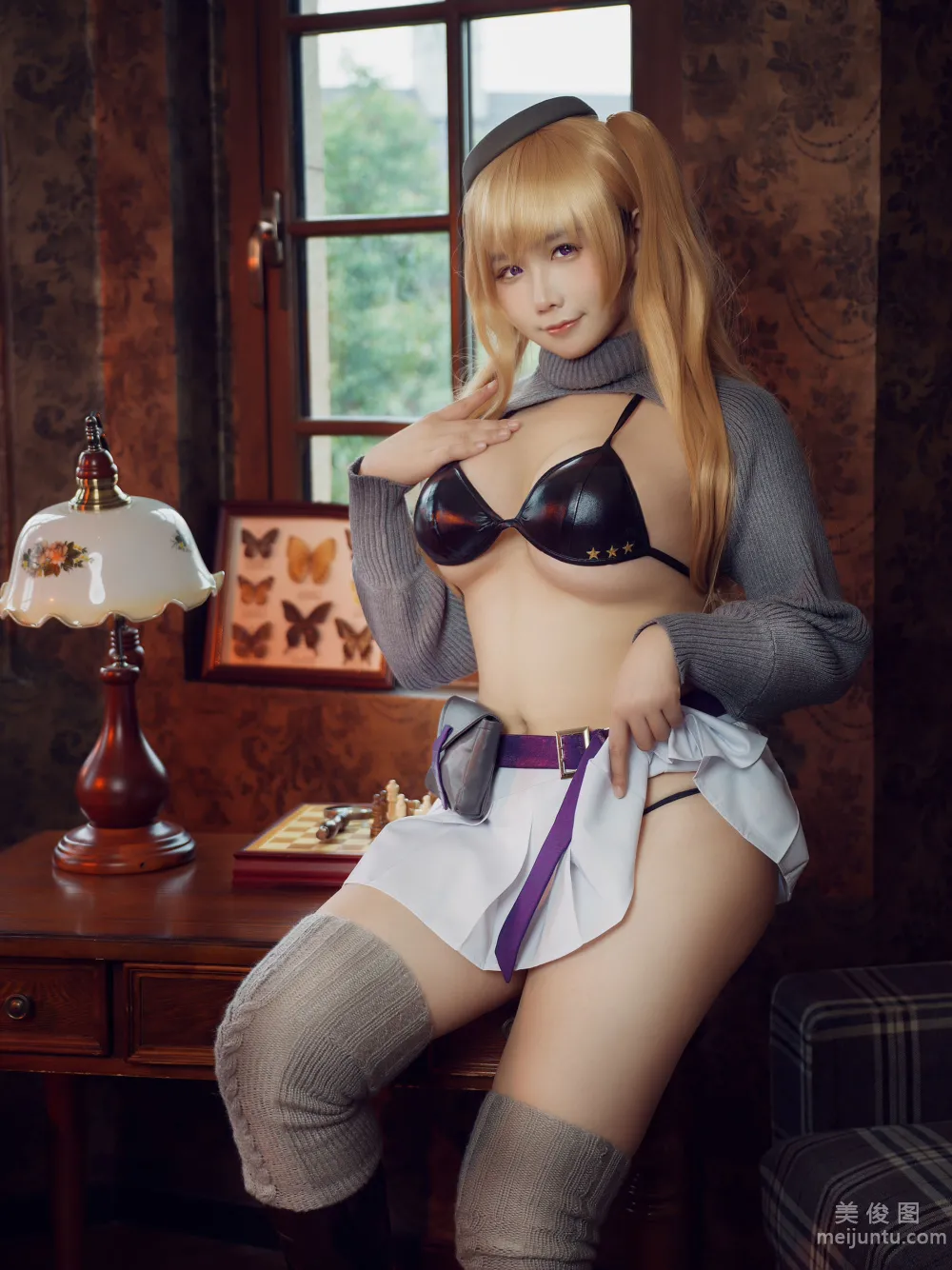[Web Idols COSER Photos] Mahua Mahua Jiang - Cold Air Captain Set photo 16