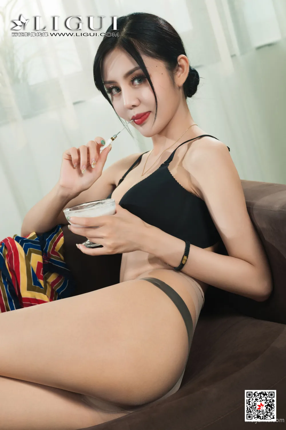 [丽柜Ligui] 2021.10.04 Model 凉儿  丝足美腿套图67