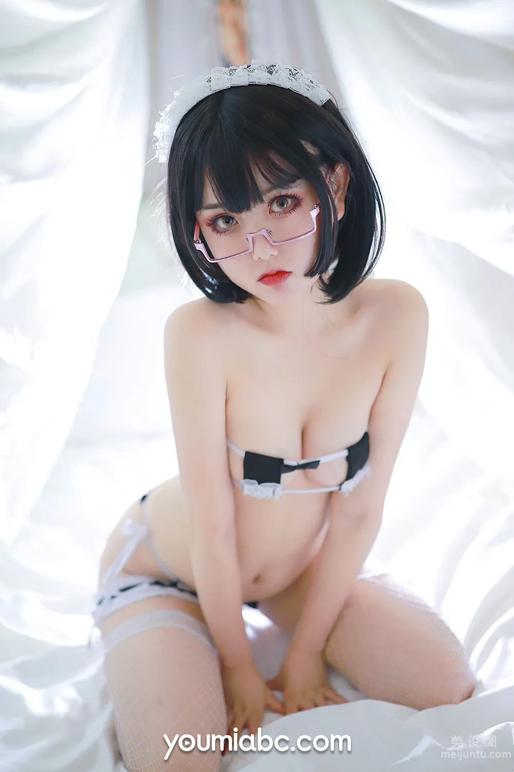 [尤蜜YouMiabc] 您的蛋蛋 - 比基尼女偶 13