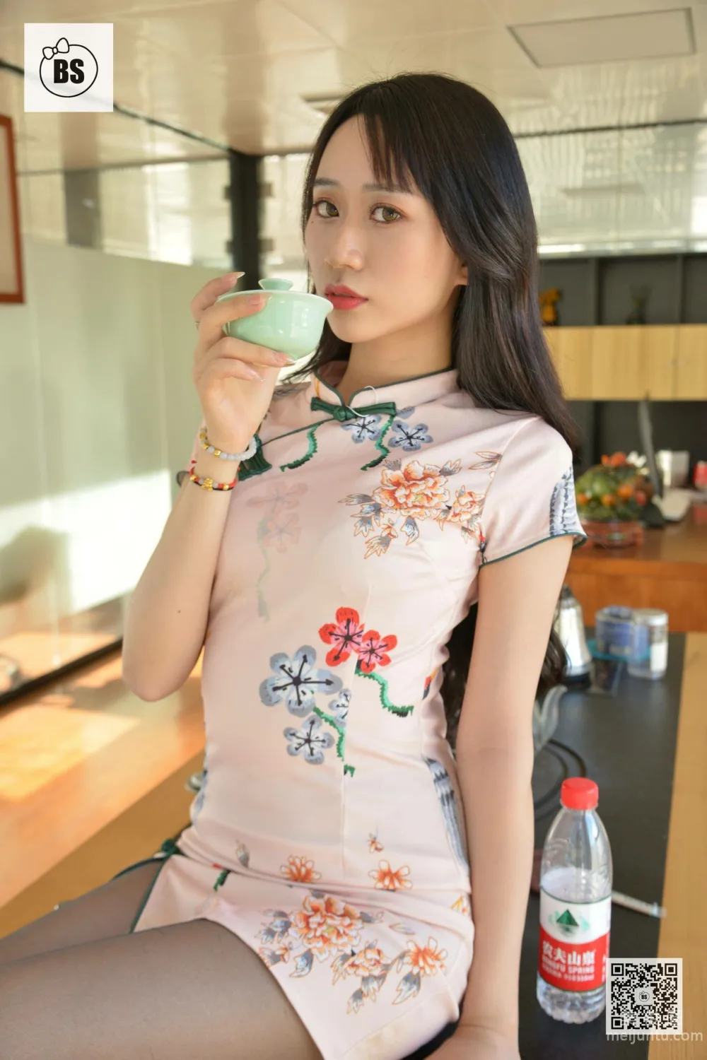 [我丝你想] MX014 美西 - 新来的女助理420