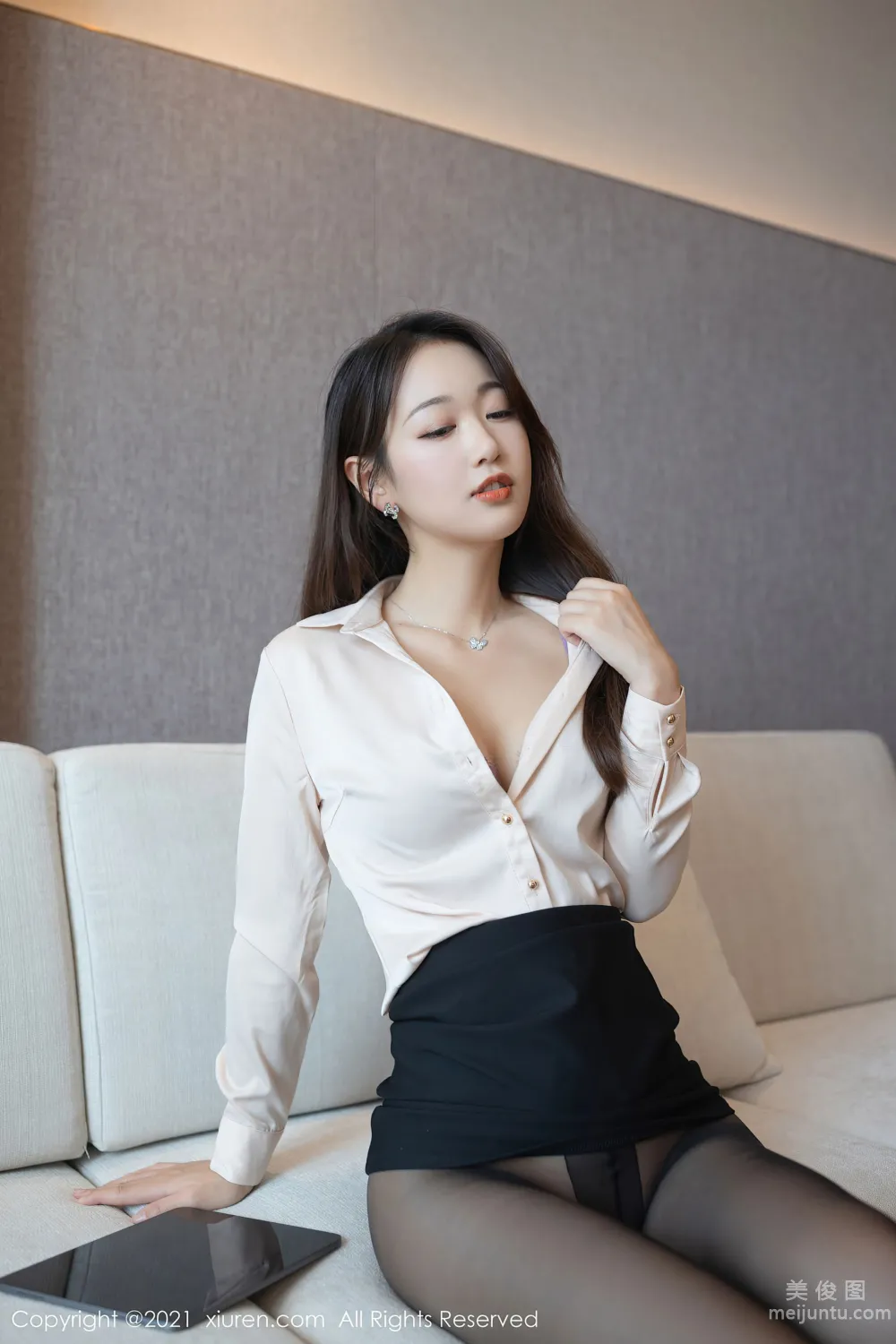 [XiuRen] No.3692 Tang Anqi - Strongest Investment Consultant Theme Series photo 18