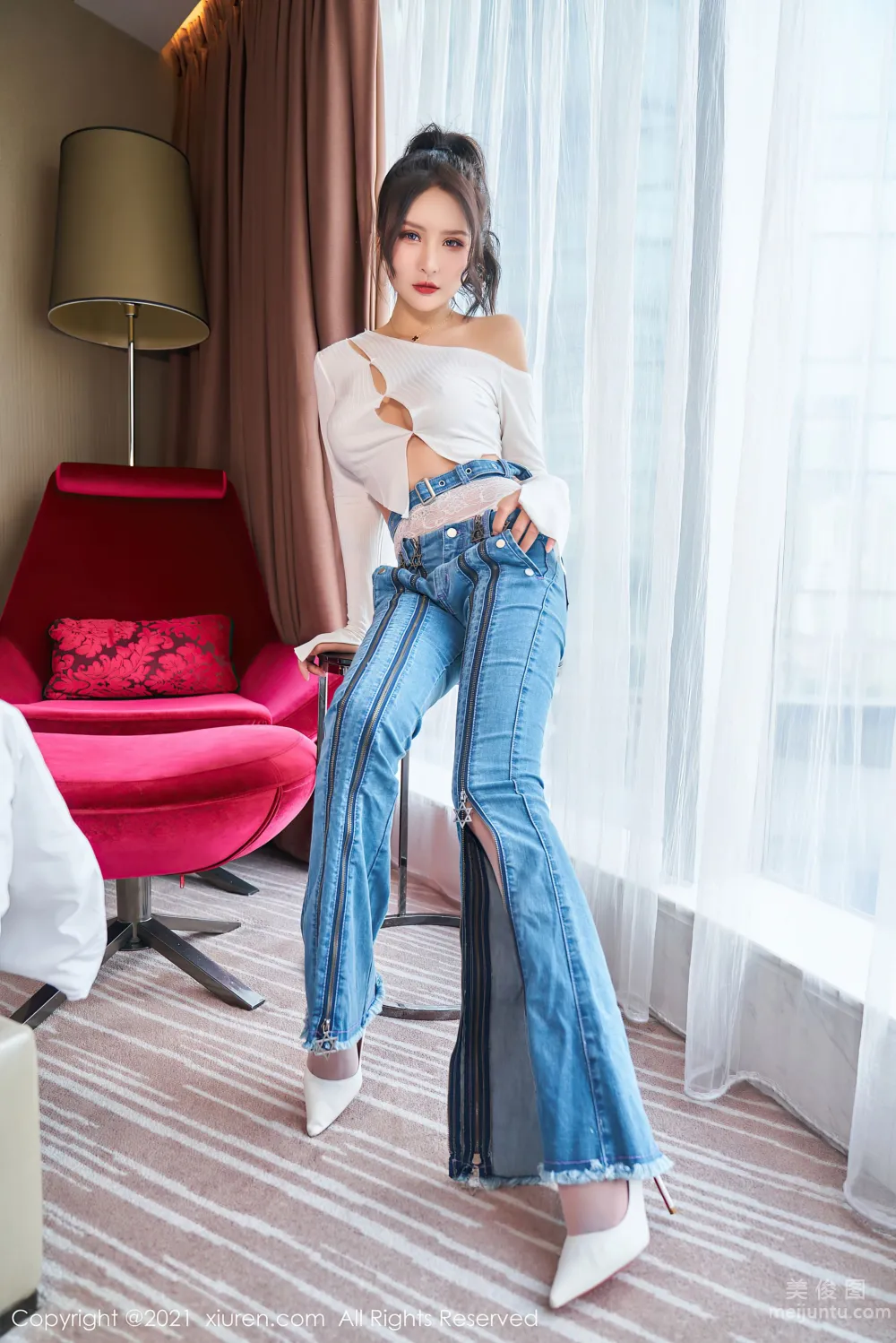 [秀人XiuRen] No.3720 Emily尹菲 - 獨特魅力的率性牛仔褲 8