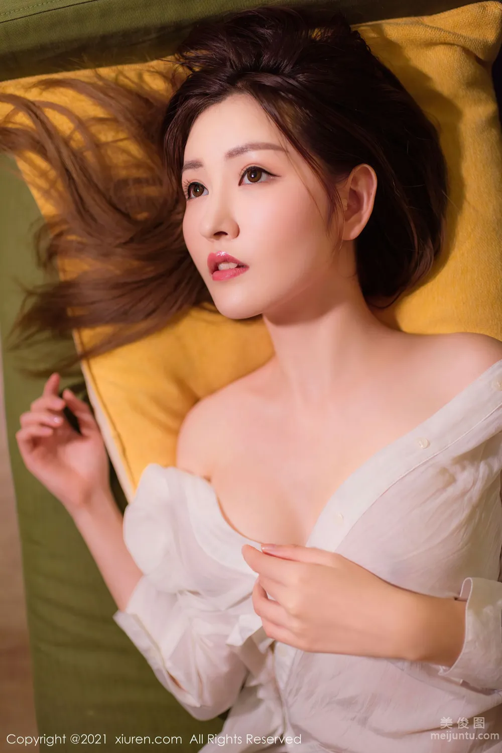 [XiuRen] No.3688 Shen Mengyao - Lazily Lying on the Sofa photo 26
