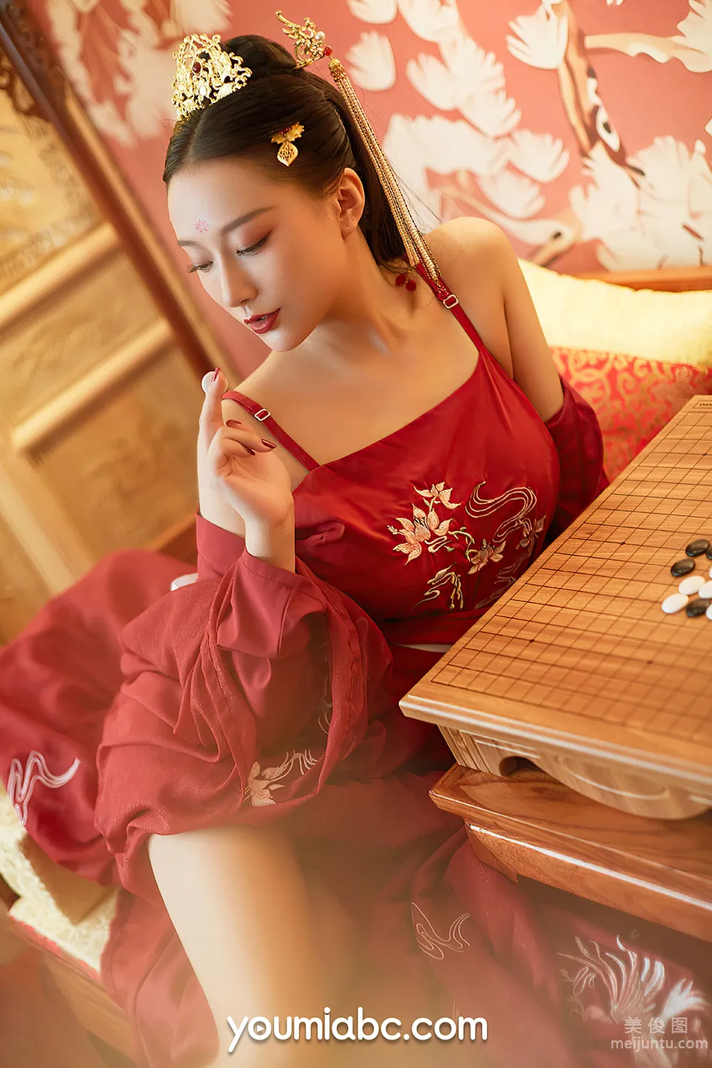 [尤蜜YouMiabc]  何嘉颖 - 盛世红颜9