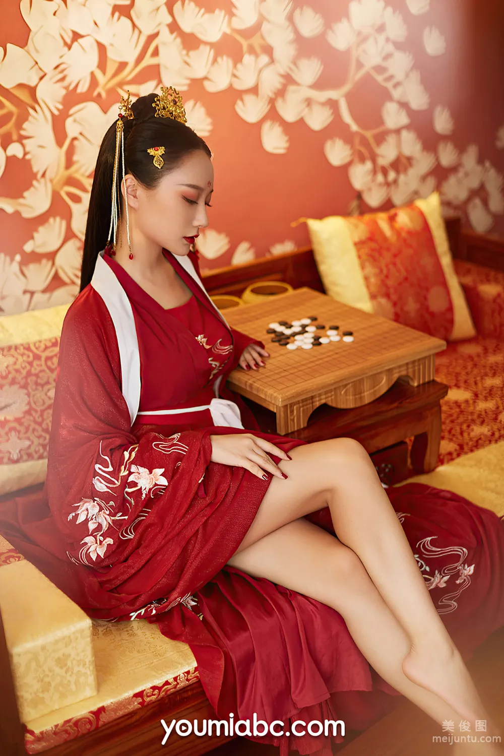 [尤蜜YouMiabc]  何嘉颖 - 盛世红颜3