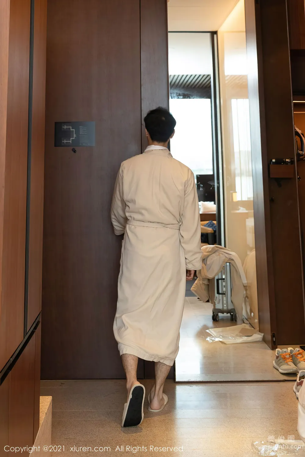 [XiuRen] No.3679 Yue Eryue - Hotel Repairman Story Theme Series photo 5