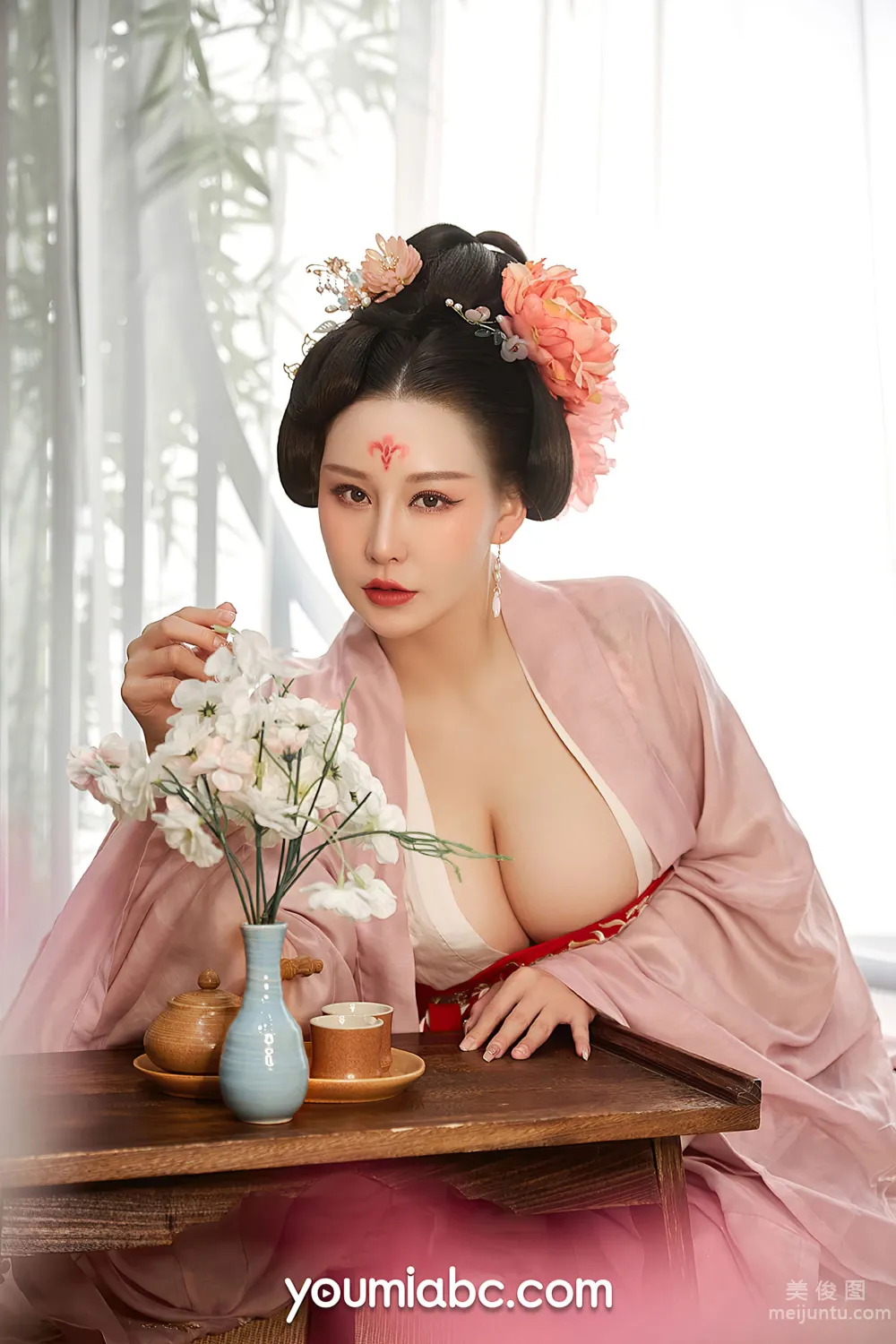 Fei Ruola: YouMi photo 5