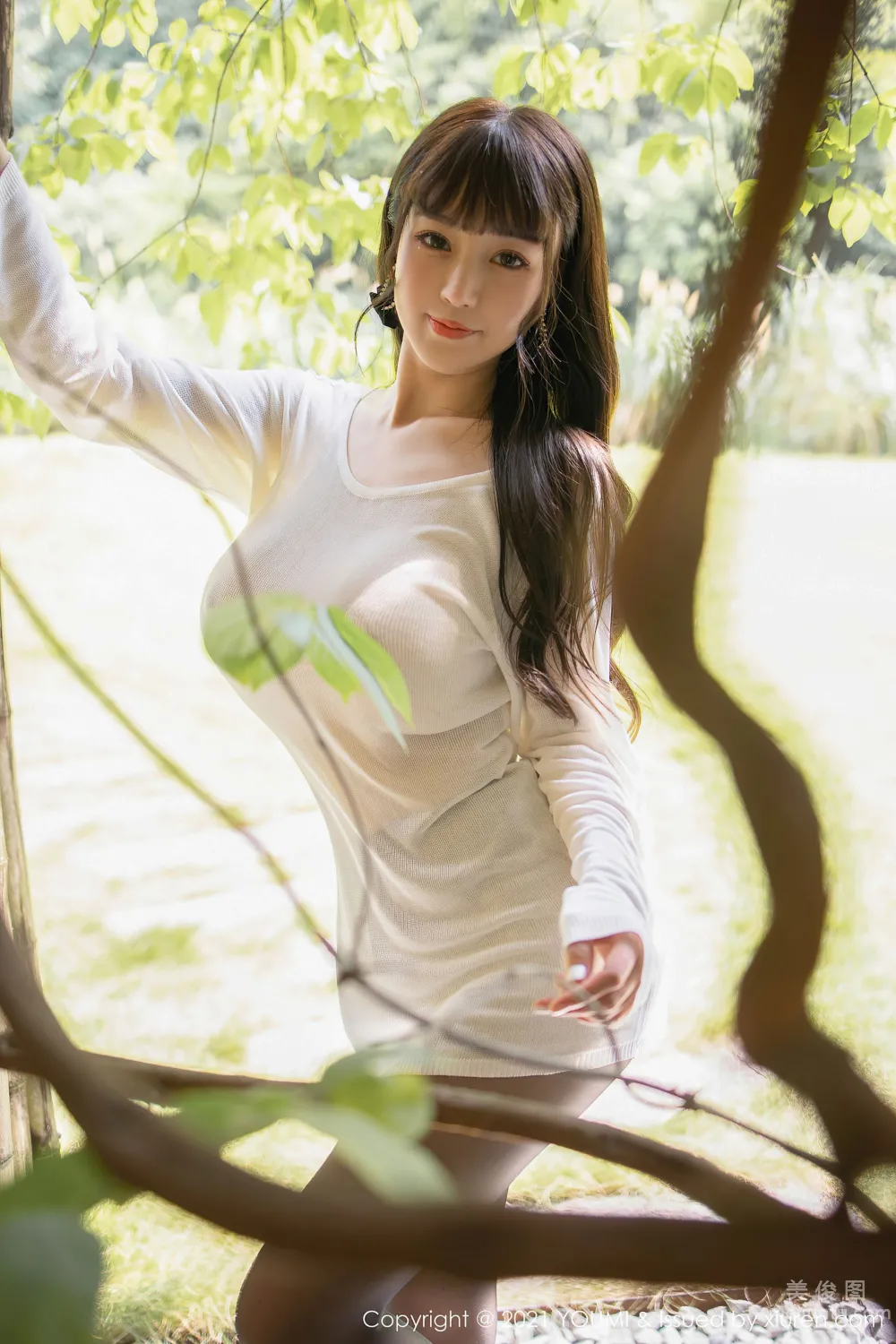 [尤蜜荟YouMi] Vol.680 朱可儿Flower - 户外甘蔗林与镂空嘿丝系列20