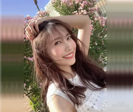泳裝女神回歸《佐野日向子》睽違一年的寫真拍攝好性感