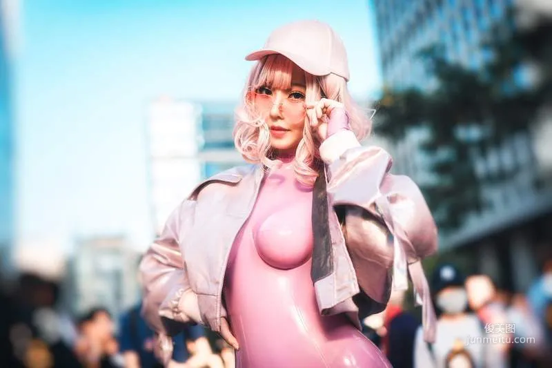 駕馭乳膠衣的超正《Coser 菌烨TAKO》17歲就如此性感炸裂讓人覺得美好 ? - 圖片14