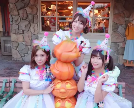 「艾薇女優好姐妹三人組」小島南、初川南、羽咲美晴暢遊迪士尼