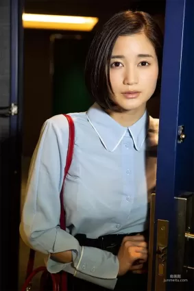 日本短發色氣禦姊《出口亞梨沙》，超軟胸器殺傷力十足！