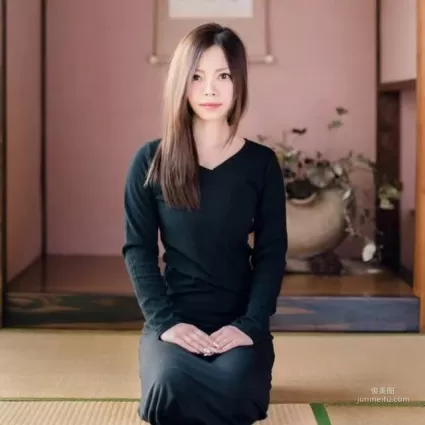 日本美女書法家真澪 寫字的時候真是很舒心