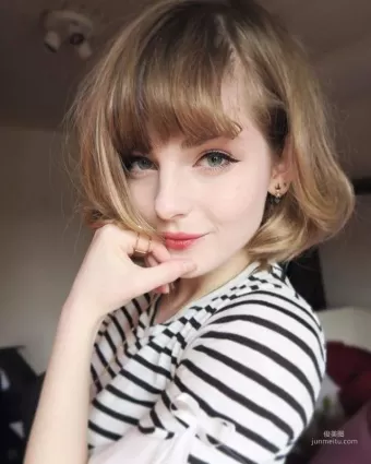荷蘭與新加坡混血正妹「Ella Freya」寶石般的眼睛讓人看得目不轉睛