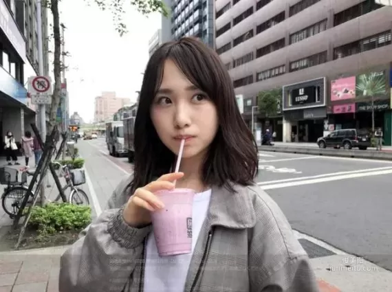 「高橋朱裡」暧昧的自己寫真集拍攝花絮照