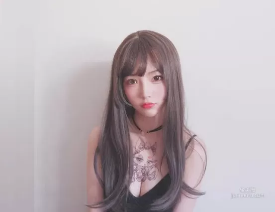 IG美少女犬神洛洛子 天使與惡魔的雙重魅力