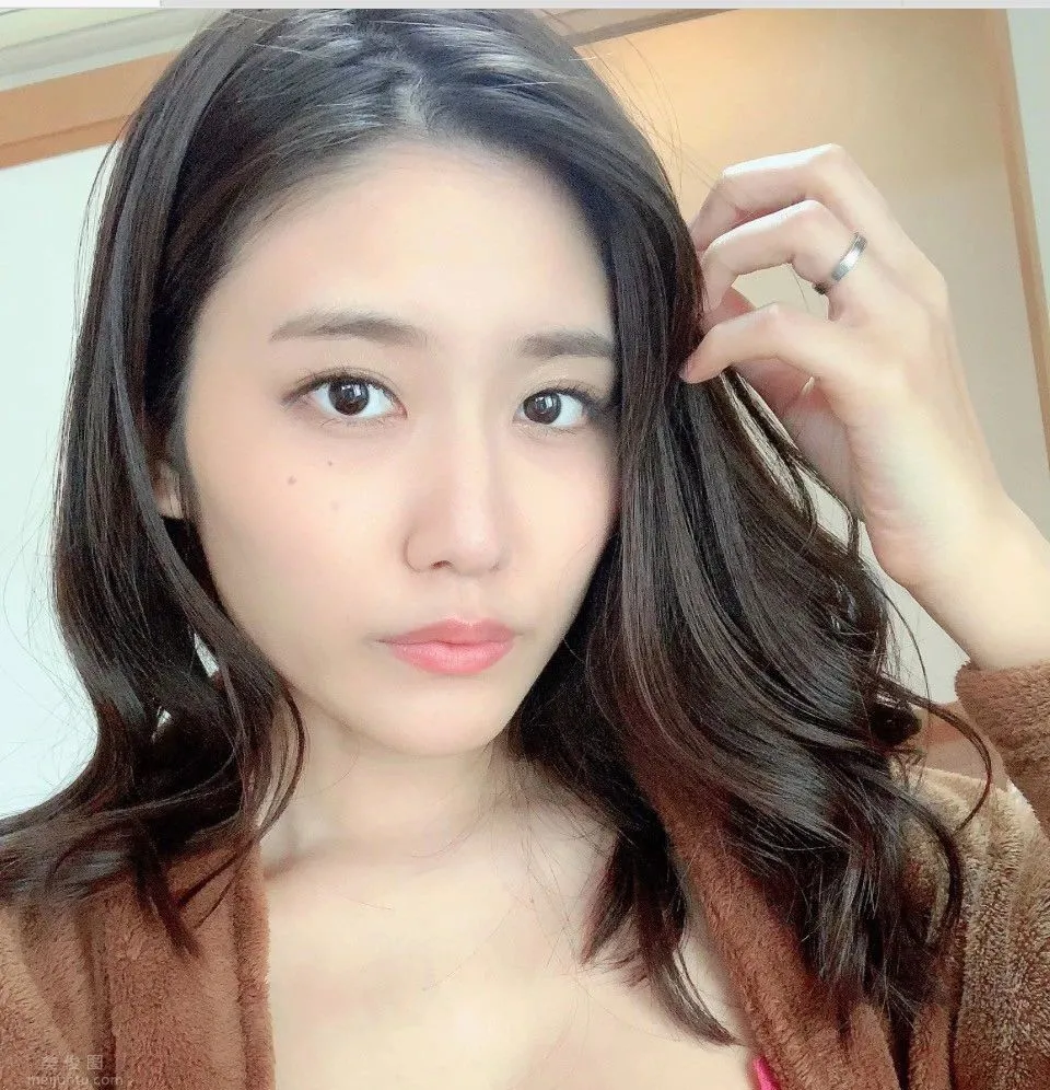 神宮寺奈緒照片
