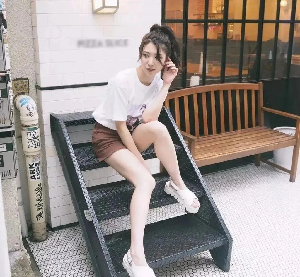 山岸逢花：恰逢初春，讓我們一起巧遇良人，美酒雖好請勿貪杯哦，圖片，第一張