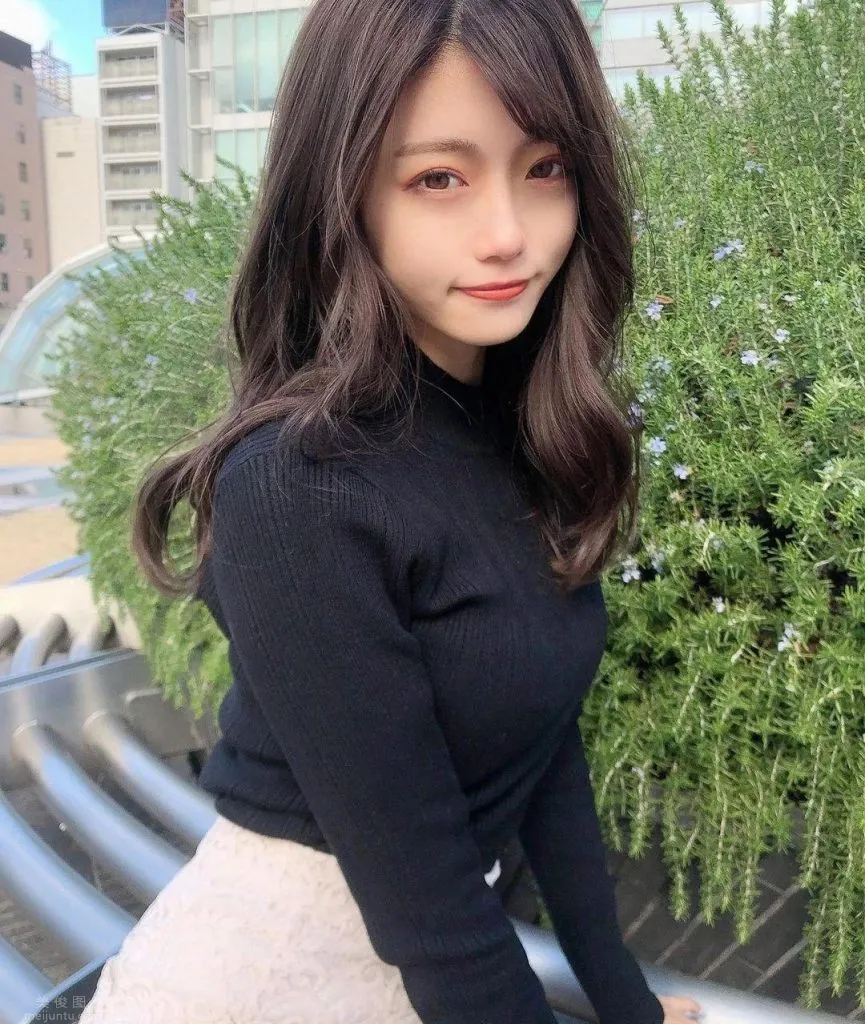 理工美女ましゅろ氣質出衆，最愛大口吃生蚝！，圖片，第十一張