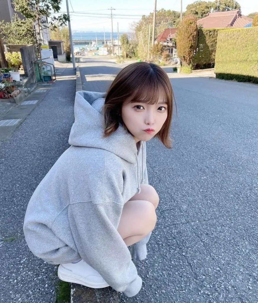 寬松男友風，散發甜美慵懶氣質，可愛到爆的櫻花妹子福山梨乃，圖片，第一張