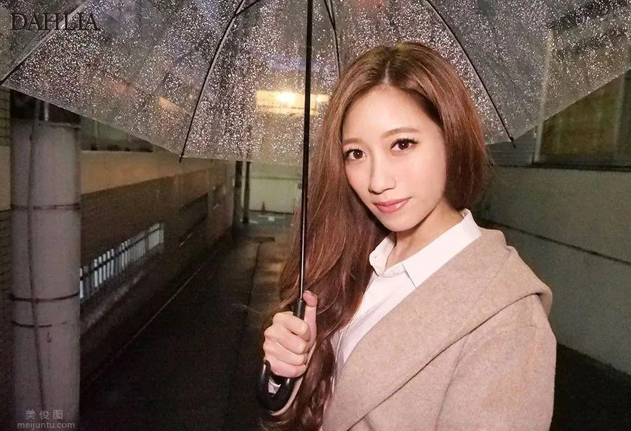 願意付出再大的代價，也希望女優去參加活動，女優的反應是？圖片，第四張