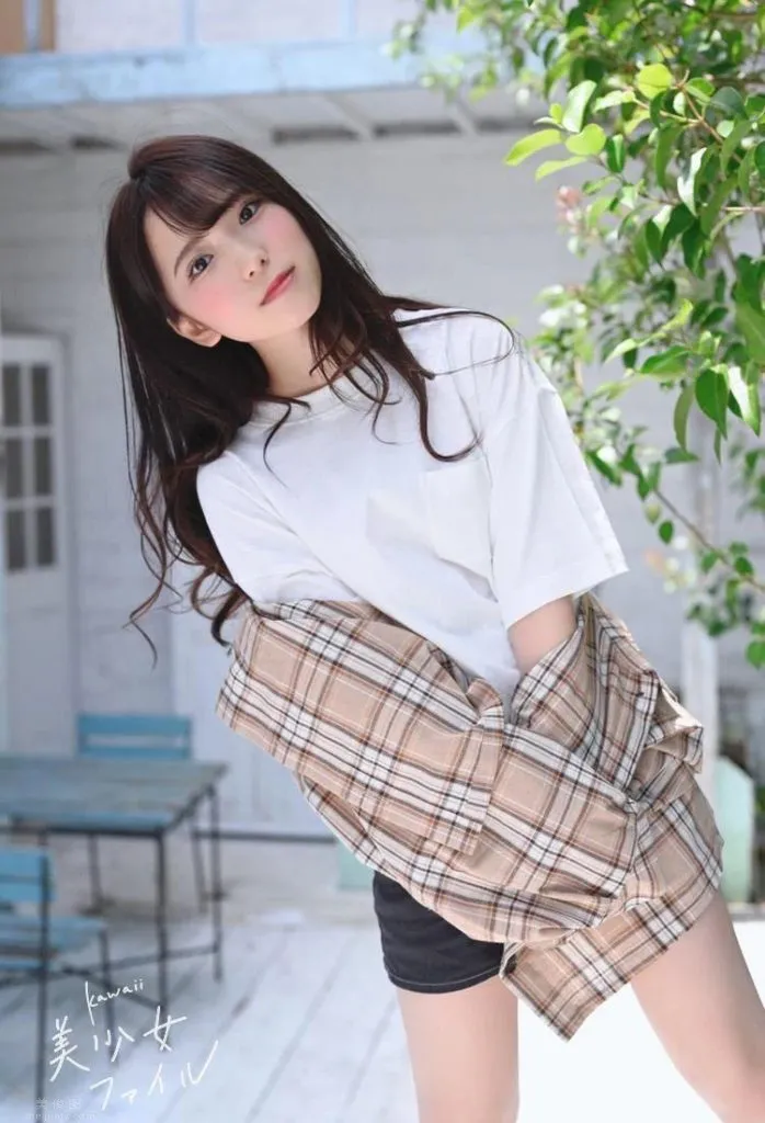 SIRO-3888：19歲出道的小姐姐，有過10段感情經曆，圖片，第五張